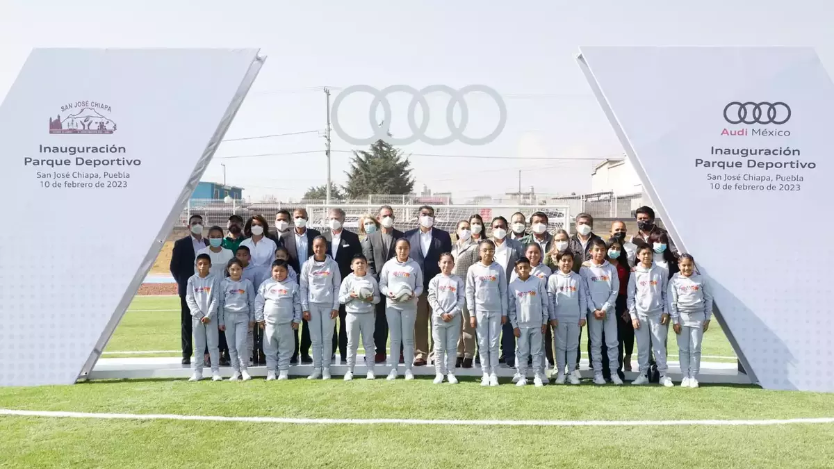 Inauguran parque deportivo entregado por Audi en San José Chiapa