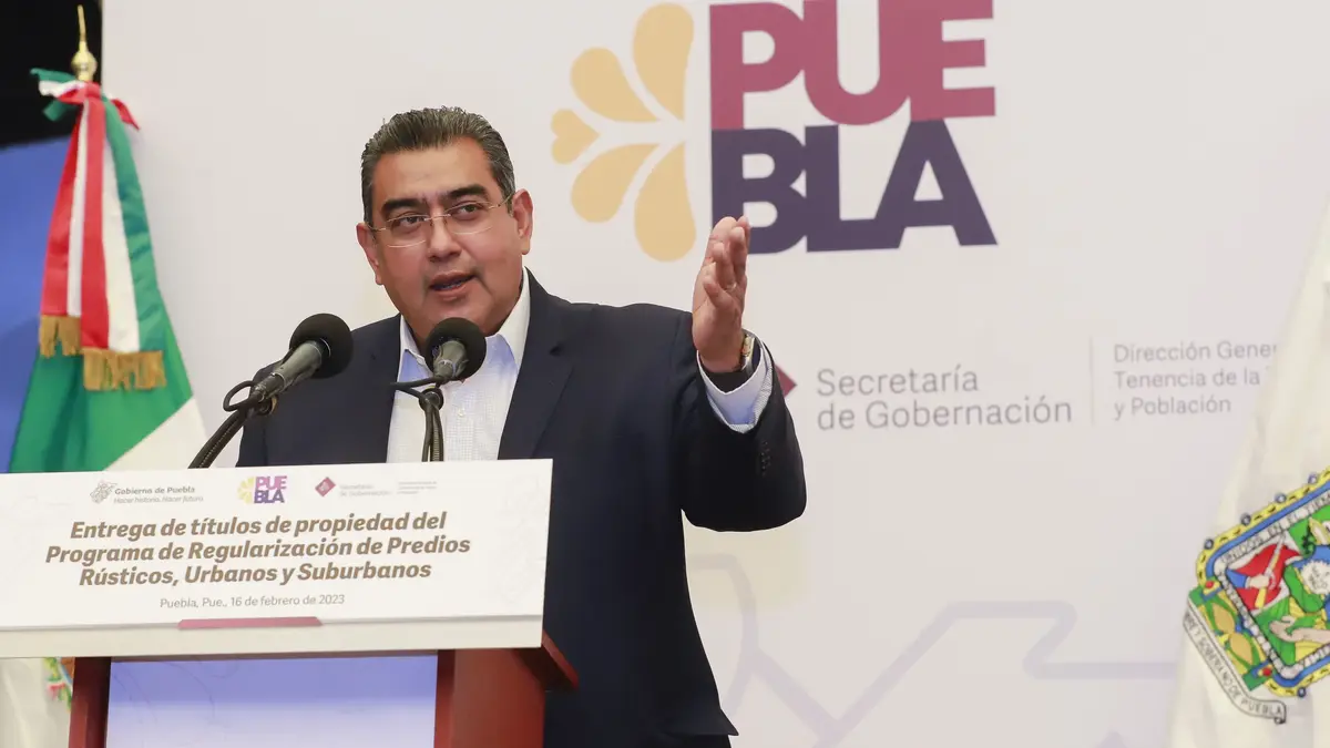 El gobernador Sergio Salomón Céspedes entrega títulos de propiedad