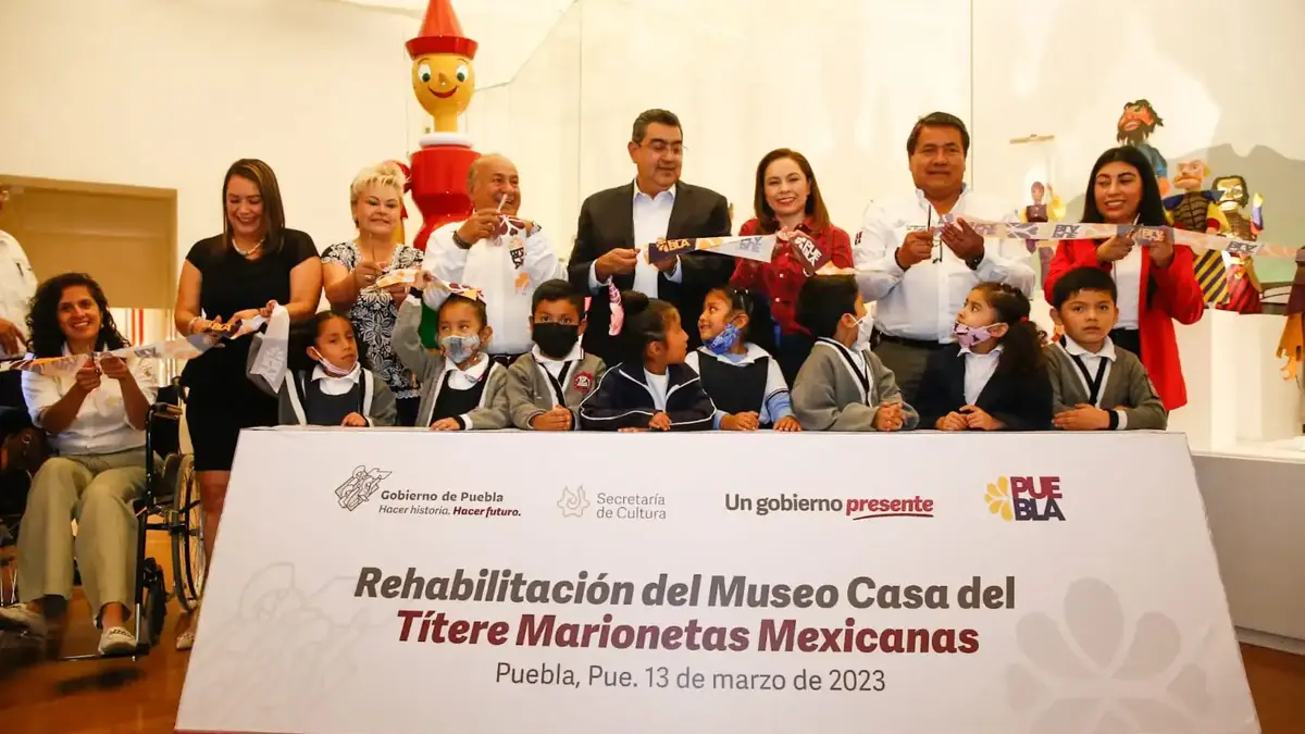 Inaugura Céspedes rehabilitaciones de la Casa del Títere y el Museo Infantil