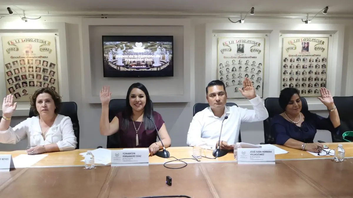 Comisión aprueba exhorto para que municipios cercanos al Popocatépetl refuercen protocolos