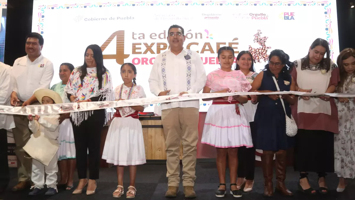 Inaugura Céspedes la Expo Café Orgullo Puebla 2023
