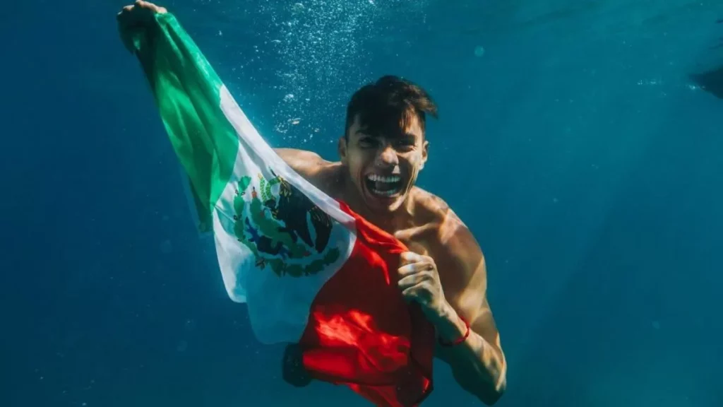 Jonathan Paredes pide “aventón” a Aeroméxico para asistir al Mundial de Natación