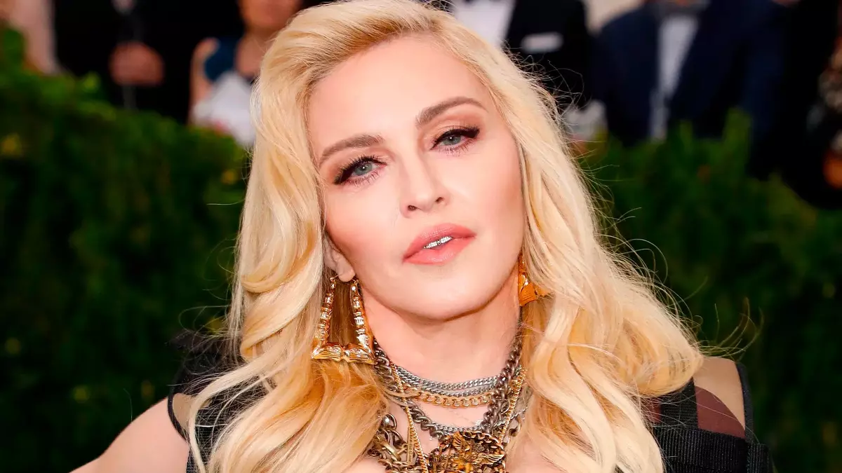Madonna pospone el inicio de The Celebration Tour