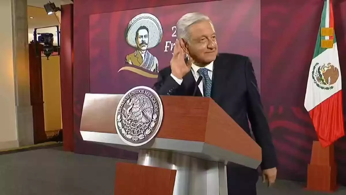 López Obrador evade preguntas sobre violencia en Jalisco y hace chistes