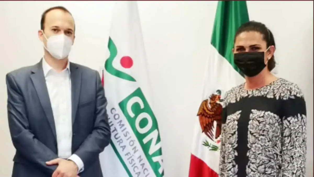 Ana Guevara desaparece la Federación Mexicana de Natación