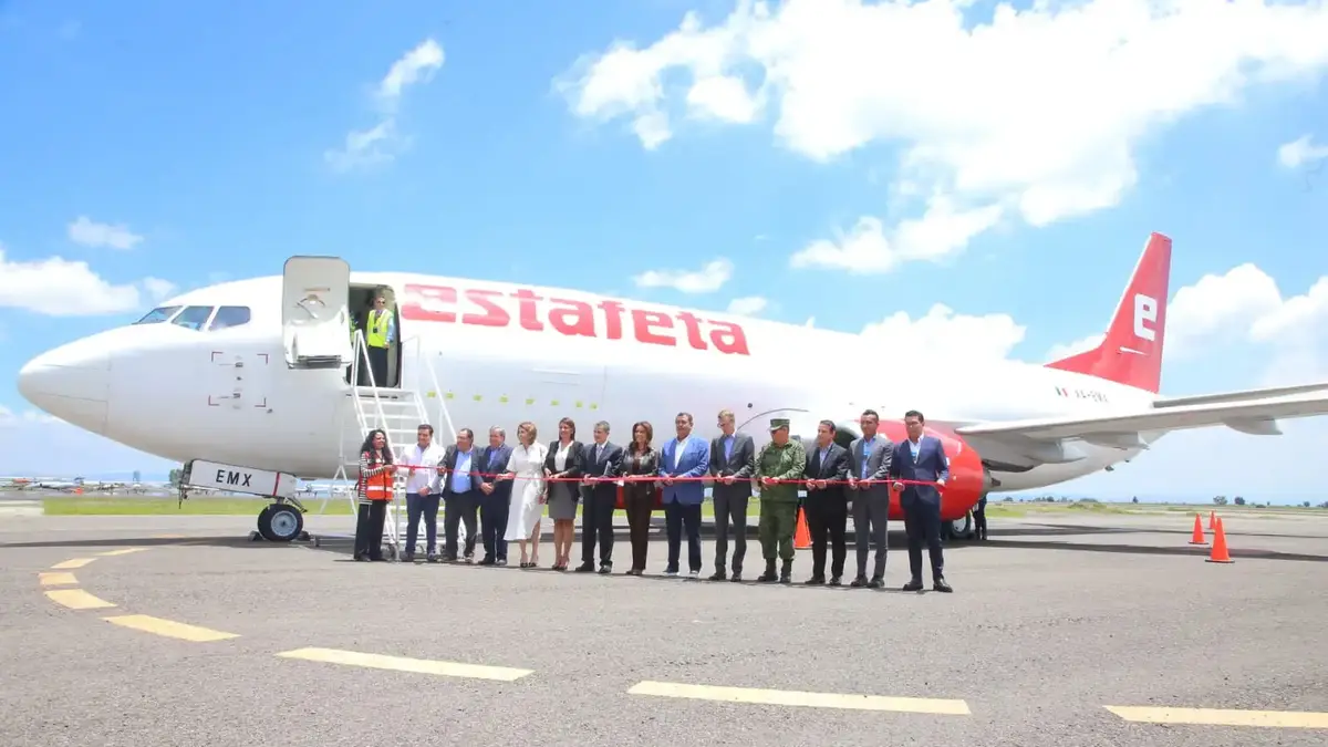 El gobernador Sergio Salomón Céspedes encabezó el inicio de operaciones de la empresa Estafeta en el Aeropuerto de Puebla