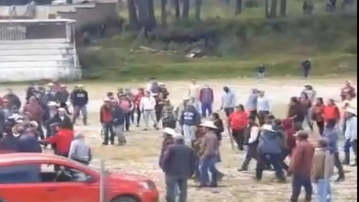 Pobladores enfrentan a 'La familia michoacana' en Texcaltitlán, hay 14 muertos