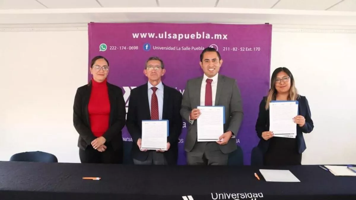 Firman convenio de colaboración COBAEP y La Salle Puebla