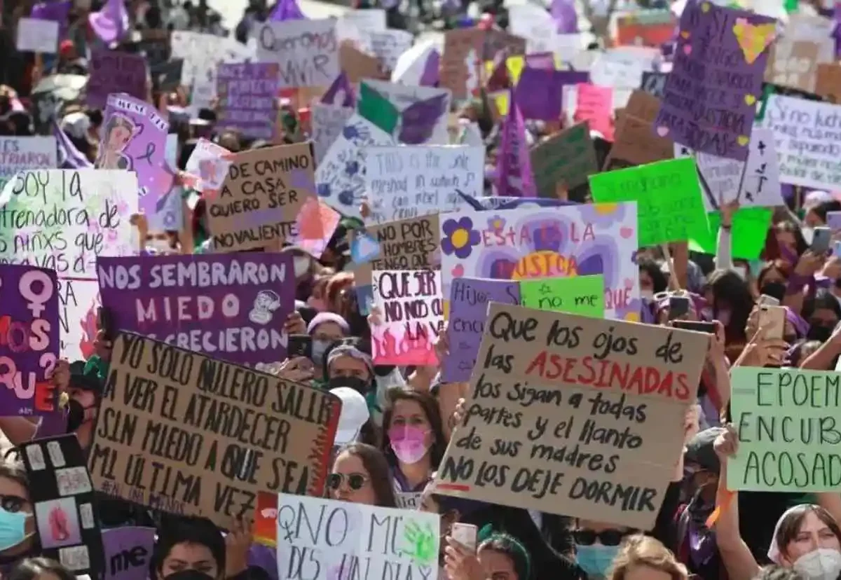 Colectivos feministas se preparan para el 8M en Puebla