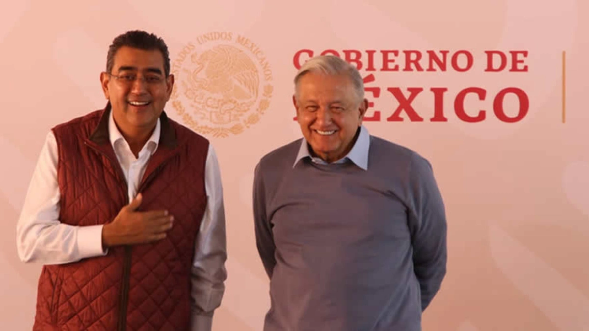 AMLO visitó Puebla y entregó obras de “Patrimonio Cultural” 