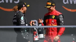 Carlos Sainz abandona a Ferrari