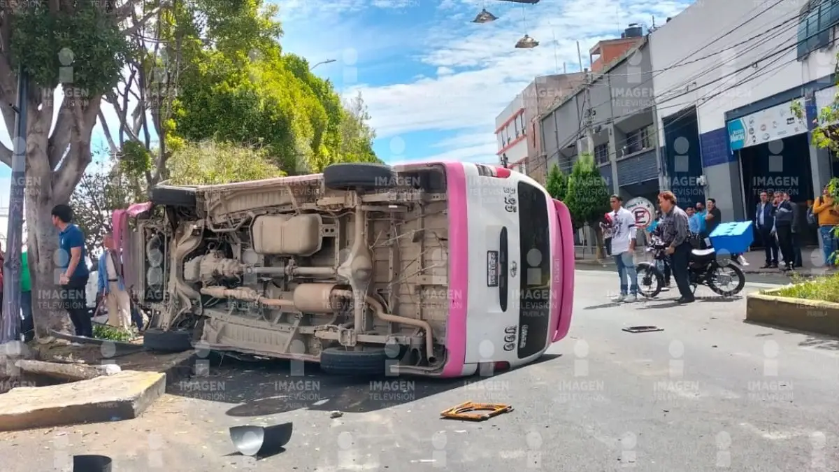 Volcadura de Ruta 25 dejó varios lesionados en Puebla