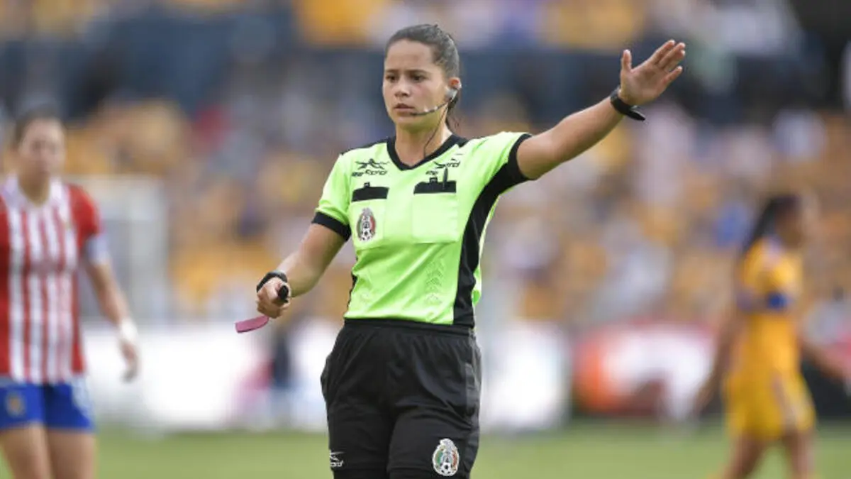 Karen Hernández, segunda mujer en arbitrar un partido en el Clausura 2024