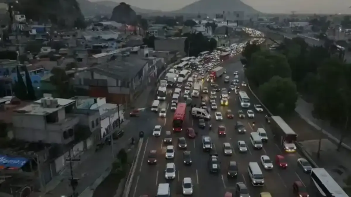 Choque múltiple en la México-Pachuca genera caos vial