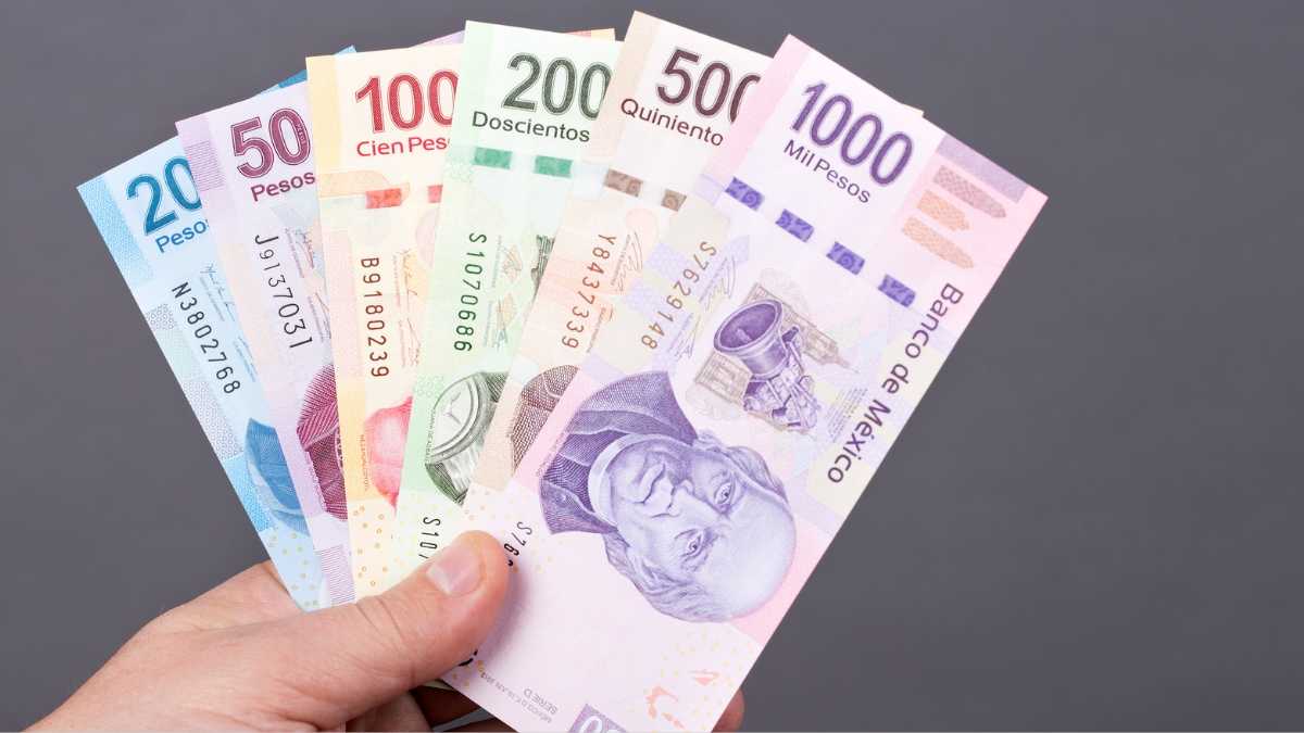El peso mexicano se fortalece hoy 22 de abril y toca su mejor nivel
